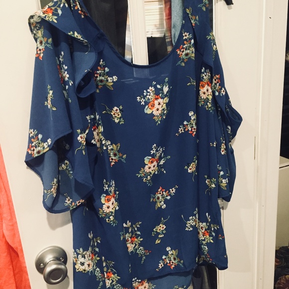Xhilaration Tops - Cold shoulder top